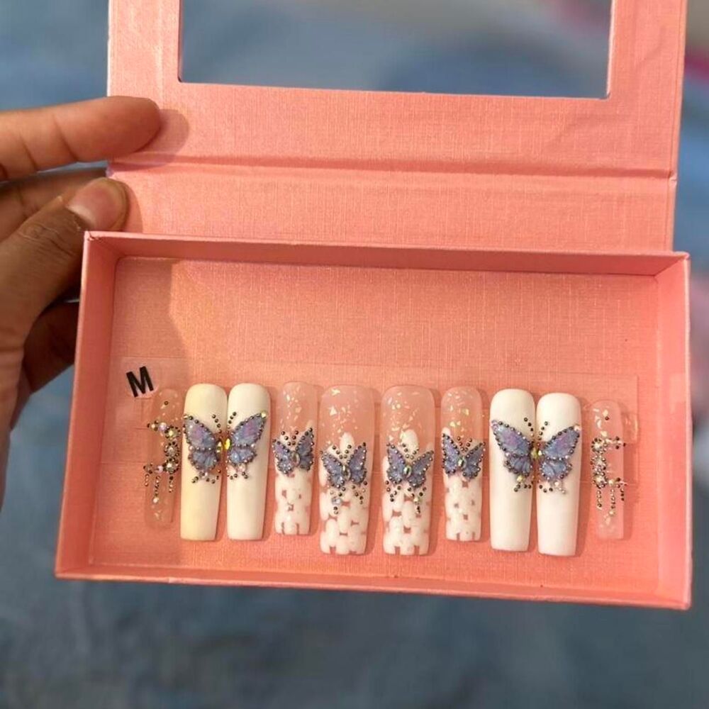 multi Nails